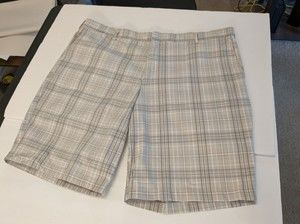 Dockers Khaki Diem Shorts  Men's  Size 40